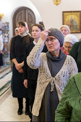 Божественная литургия в храме в честь святителя Иоанна Златоуста в п. Зональный г. Саратова