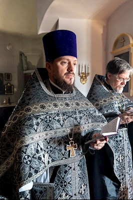 Литургия Преждеосвященных Даров в храме в честь Покрова Пресвятой Богородицы г. Покровска (Энгельса)