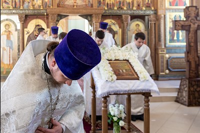 Божественная литургия в Вознесенско-Пантелеимоновском храме с. Усть-Курдюм Саратовского района