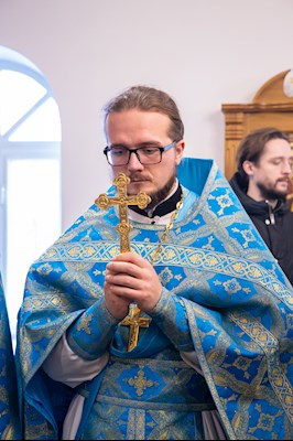 Митрополит Игнатий совершил Божественную литургию в храме в честь иконы Божией Матери «Скоропослушница» г. Шиханы Вольского района