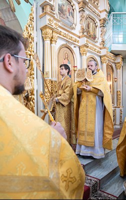 Митрополит Игнатий совершил Божественную литургию в храме Всех святых, в земле Русской просиявших, г. Саратова