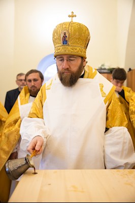 Митрополит Игнатий совершил Великое освящение храма святой блаженной Ксении Петербургской п. Красный Текстильщик и Божественную литургию в новоосвященном храме