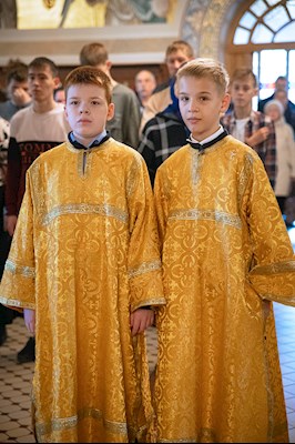 Митрополит Игнатий совершил Божественную литургию в Свято-Троицком кафедральном соборе Саратова