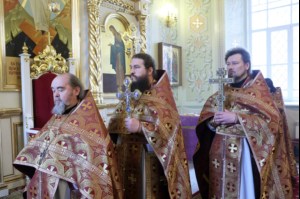 Митрополит Лонгин совершил Чин умовения ног