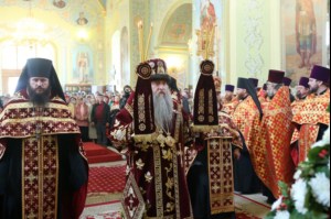 Великая Пасхальная вечерня в Покровском храме Саратова