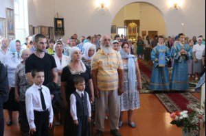 Божественная литургия в храме в честь Покрова Пресвятой Богородицы р.п. Новые Бурасы