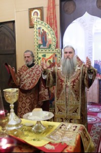 Божественная литургия в храме во имя мучениц Веры, Надежды, Любови и матери их Софии поселка Светлый Татищевского района