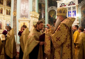 Всенощное бдение в храме в честь Сошествия Святого Духа города Саратова