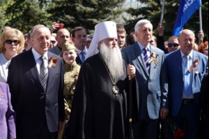 Митрополит Лонгин принял участие в торжественных мероприятиях в парке Победы на Соколовой горе