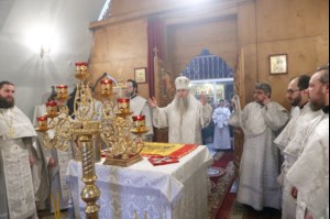 Божественная литургия и панихида в храме во имя святителя и чудотворца Николая на Елшанском кладбище г. Саратова