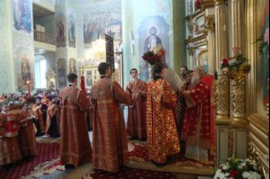 Пасхальная вечерня в храме Покрова Пресвятой Богородицы г.Саратова