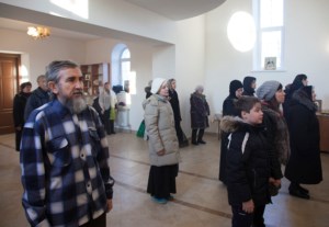 Совершена первая Литургия в новом храме на Увекском кладбище г.Саратова
