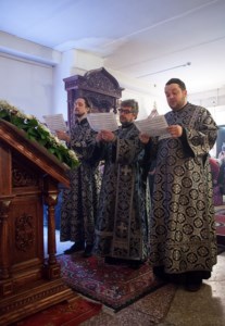 Литургия Преждеосвященных Даров в храме во имя святителя Тихона, Епископа Воронежского, Задонского чудотворца г.Саратова