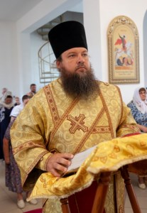 Божественная литургия в храме святых первоверховных апостолов Петра и Павла г. Красноармейска