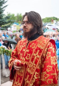 Божественная литургия в Вавиловом Доле