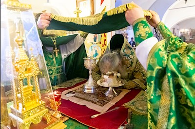 Божественная литургия в Спасо-Преображенском мужском монастыре г. Саратова