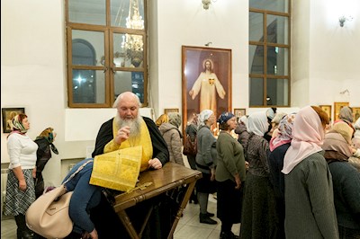 Всенощное бдение в Свято-Никольском мужском монастыре г. Саратова