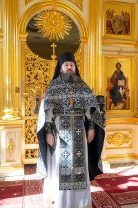 Литургия Преждеосвященных Даров на Архиерейском подворье — в храме святого апостола и евангелиста Иоанна Богослова
