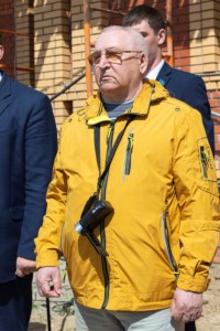 Митрополит Лонгин освятил колокола Свято-Никольского храма села Октябрьский Городок