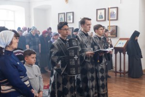 Литургия Преждеосвященных Даров в храме во имя святителя Митрофана Воронежского г. Саратова