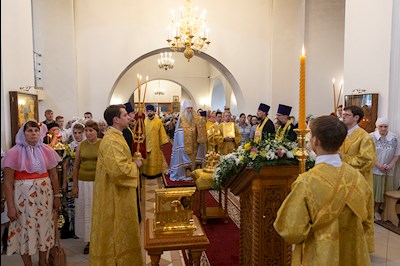 Всенощное бдение в храме во имя святых первоверховных апостолов Петра и Павла г. Саратова