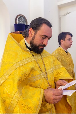 Божественная литургия в Петропавловском храме г. Аткарска