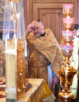 Божественная литургия в Свято-Троицком кафедральном соборе г. Саратова
