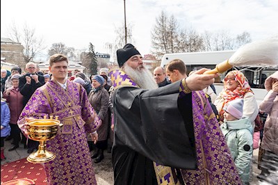 В Саратове и Покровске прошел автомобильный крестный ход со святынями Саратовской митрополии