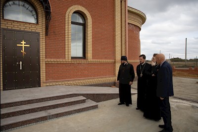 В поселке Лопуховка завершено возведение здания храма
