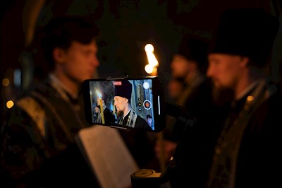 Митрополит Игнатий совершил великое повечерие с чтением Великого покаянного канона преподобного Андрея Критского в Свято-Троицком кафедральном соборе г. Саратова
