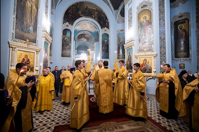 Митрополит Игнатий совершил всенощное бдение в Свято-Духовском соборе г. Саратова