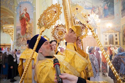 Митрополит Игнатий совершил Божественную литургию в Покровском соборе г. Саратова