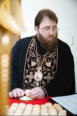 Митрополит Игнатий совершил всенощное бдение с чином воздвижения Креста в кафедральном соборе Живоначальной Троицы г. Вольска