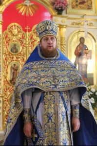 Божественная литургия в храме в честь Покрова Пресвятой Богородицы города Петровска