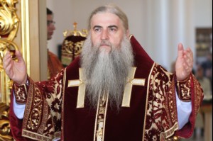 Божественная литургия в Свято-Троицком кафедральном соборе Вольска