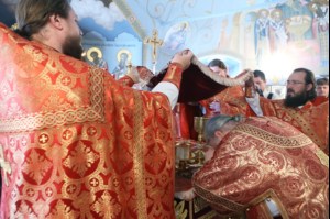 Крещальная Литургия в Свято-Троицком соборе Саратова