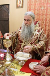 Божественная литургия в храме во имя мучениц Веры, Надежды, Любови и матери их Софии поселка Светлый Татищевского района
