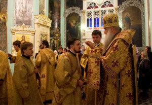 Всенощное бдение в храме в честь Сошествия Святого Духа города Саратова