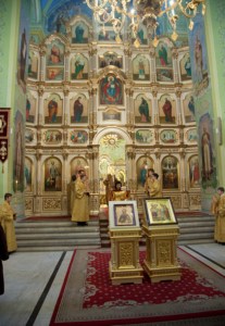Божественная литургия в храме в честь Покрова Пресвятой Богородицы г. Саратова