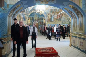 Крещальная литургия в Свято-Троицком кафедральном соборе города Саратова
