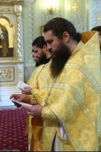 Божественная литургия в храме в честь Покрова Пресвятой Богородицы г. Саратова