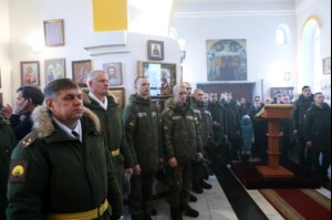 Божественная литургия в храме в честь Воздвижения Честнаго и Животворящего Креста Господня на территории Вольского военного института материального обеспечения
