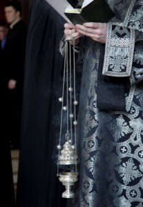 Утреннее богослужение на Архиерейском подворье — храме во имя святого апостола и евангелиста Иоанна Богослова при СПДС