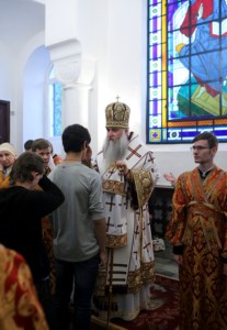 Всенощное бдение на Архиерейском подворье — храме в честь иконы Божией Матери «Утоли моя печали» г.Саратова