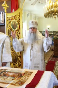 Божественная литургия и панихида на Архиерейском подворье – храме во имя преподобного Серафима Саровского г.Саратова