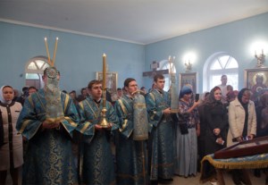 Божественная литургия в храме в честь Рождества Пресвятой Богородицы с. Ершовка (Муммовское) Аткарского района