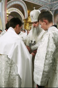 Рождественская Божественная литургия в Свято-Троицком кафедральном соборе Саратова