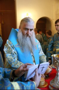 Божественная литургия на Архиерейском подворье – храме в честь иконы Божией Матери «Утоли моя печали» г.Саратова
