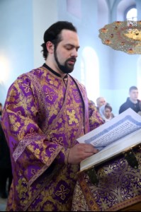 Божественная литургия в храме в честь Покрова Пресвятой Богородицы г.Петровска