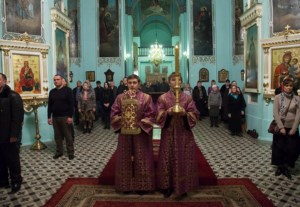 Всенощное бдение в храме в честь Сошествия Святого Духа г.Саратова